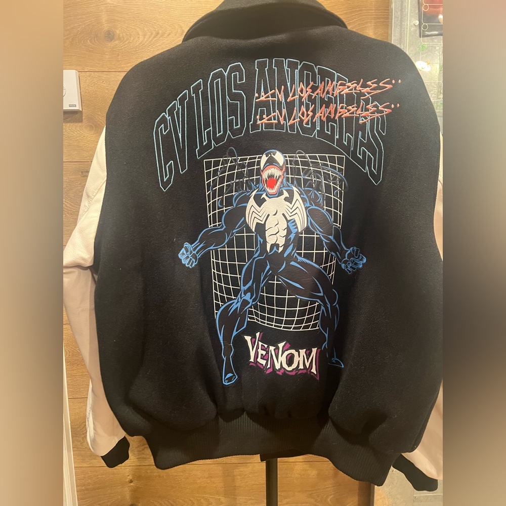 🔥 MARVEL × CV Los Angeles Venom Varsity Jacket – NWT – Size M